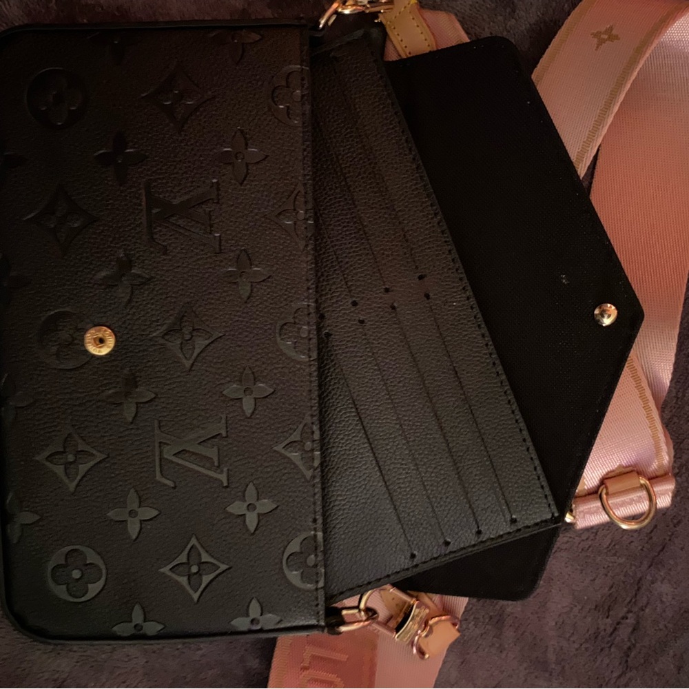 Crossbody bag